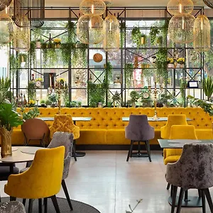 Ora Hotel